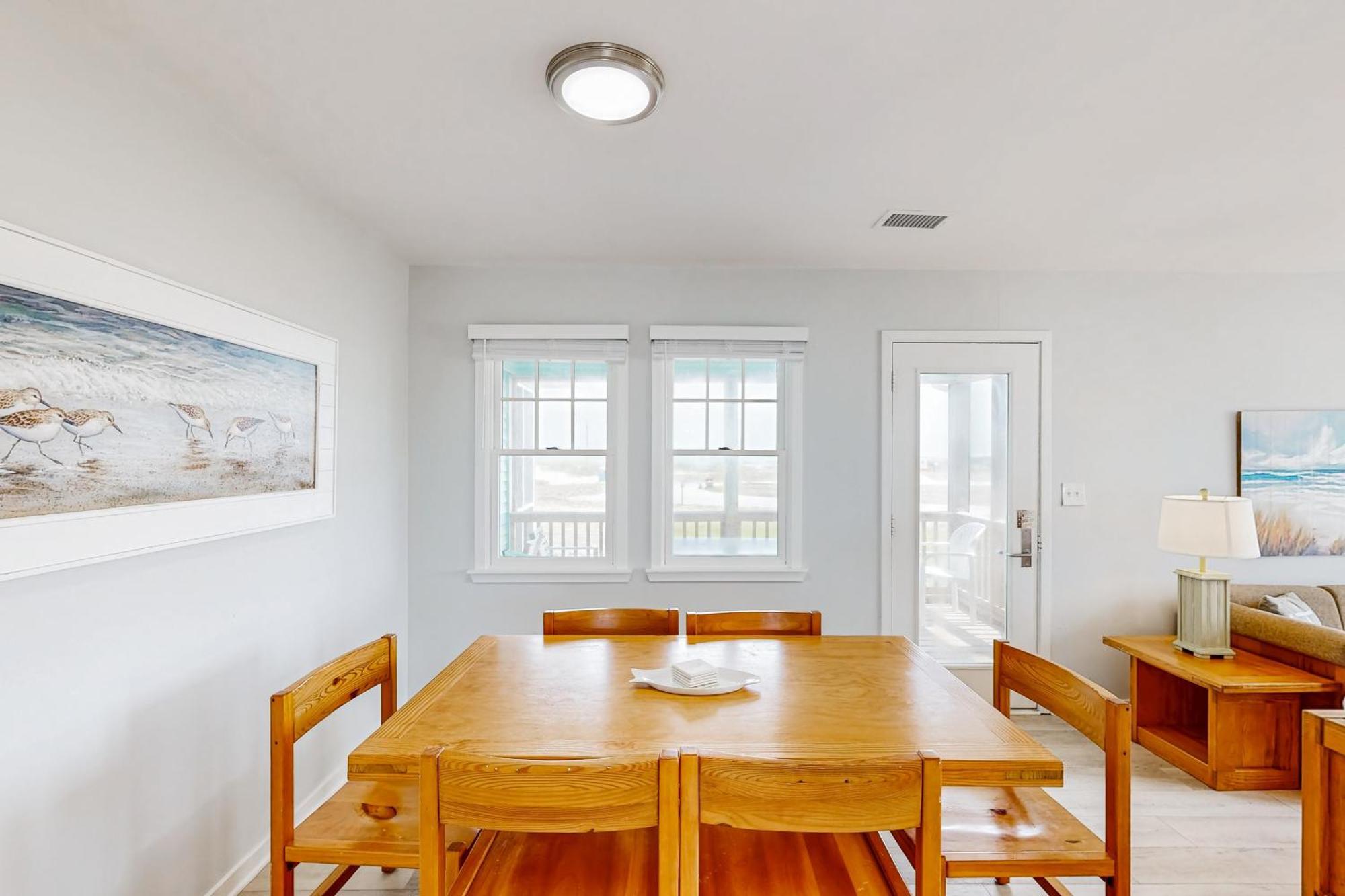 Clownfish & Cobia Buxton Room photo