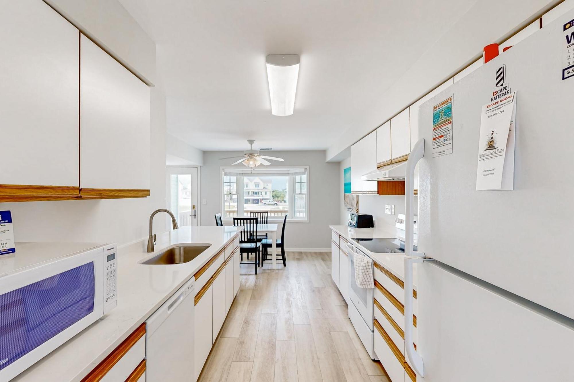 Clownfish & Cobia Buxton Room photo